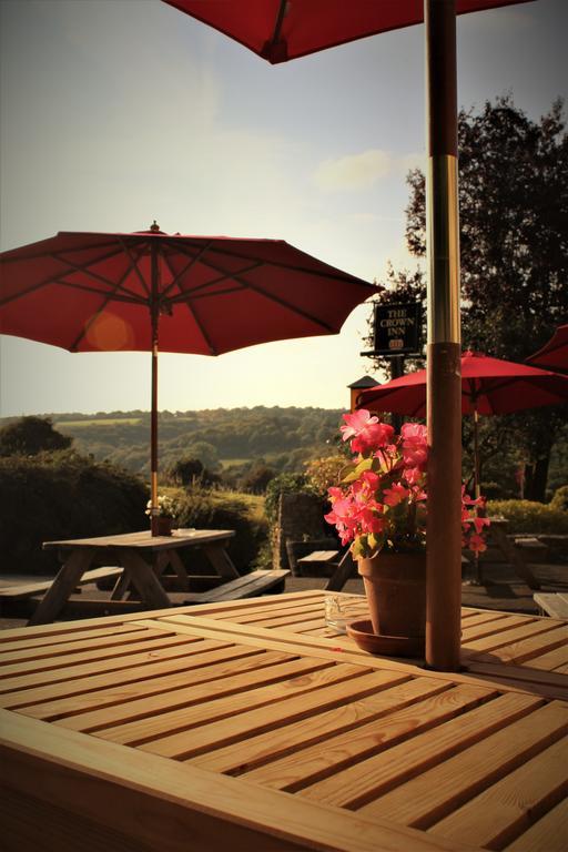 The Crown Inn Rodmarton Exterior foto